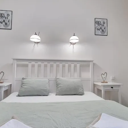 Finnem Jicinska Apartman Prága